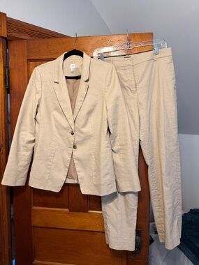 J. Crew Factory Women's Cream Blazer and Pants Suit Set